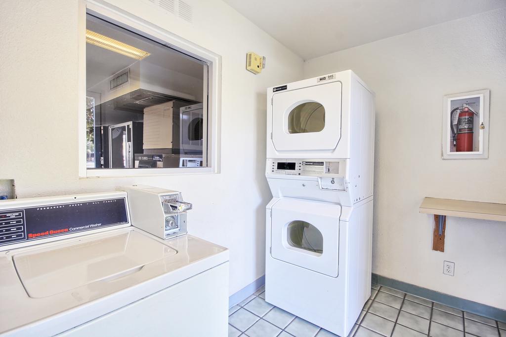 Motel 6-Porterville, Ca Экстерьер фото