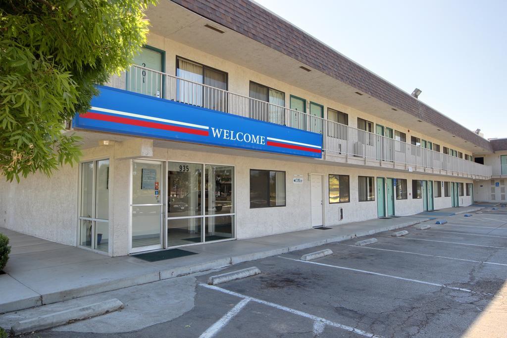 Motel 6-Porterville, Ca Экстерьер фото