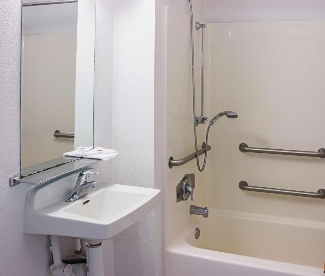 Motel 6-Porterville, Ca Экстерьер фото