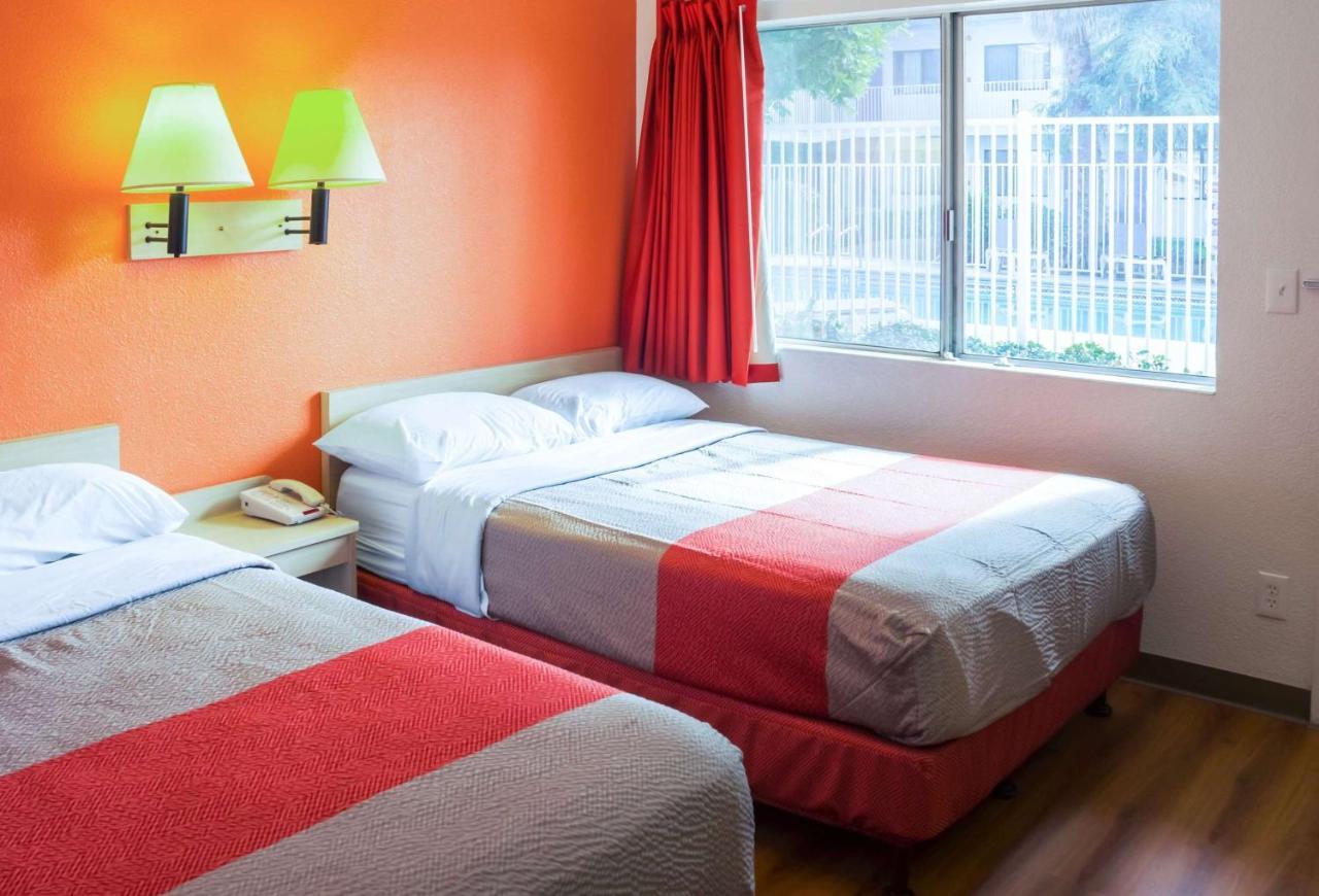 Motel 6-Porterville, Ca Экстерьер фото