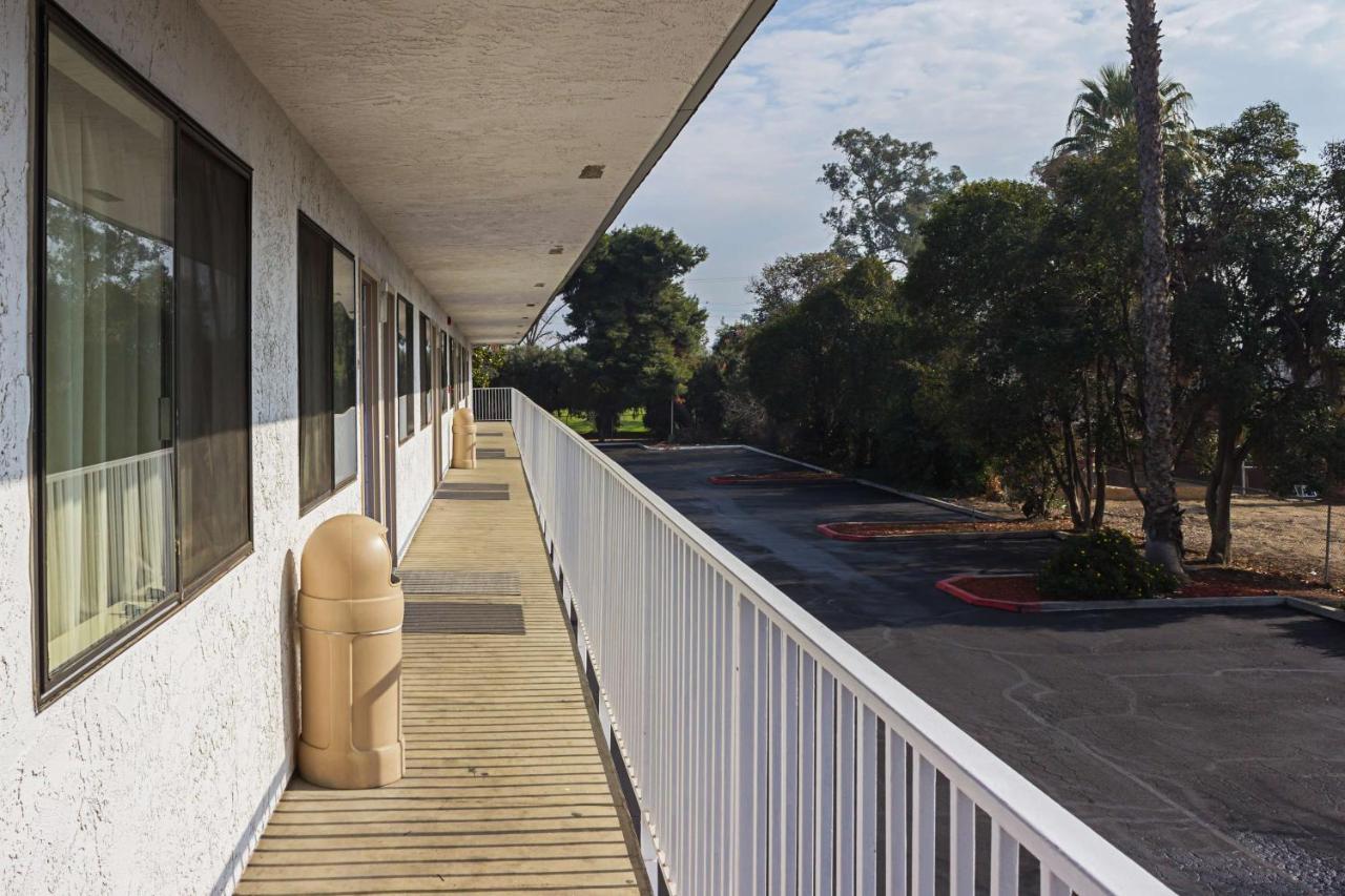 Motel 6-Porterville, Ca Экстерьер фото